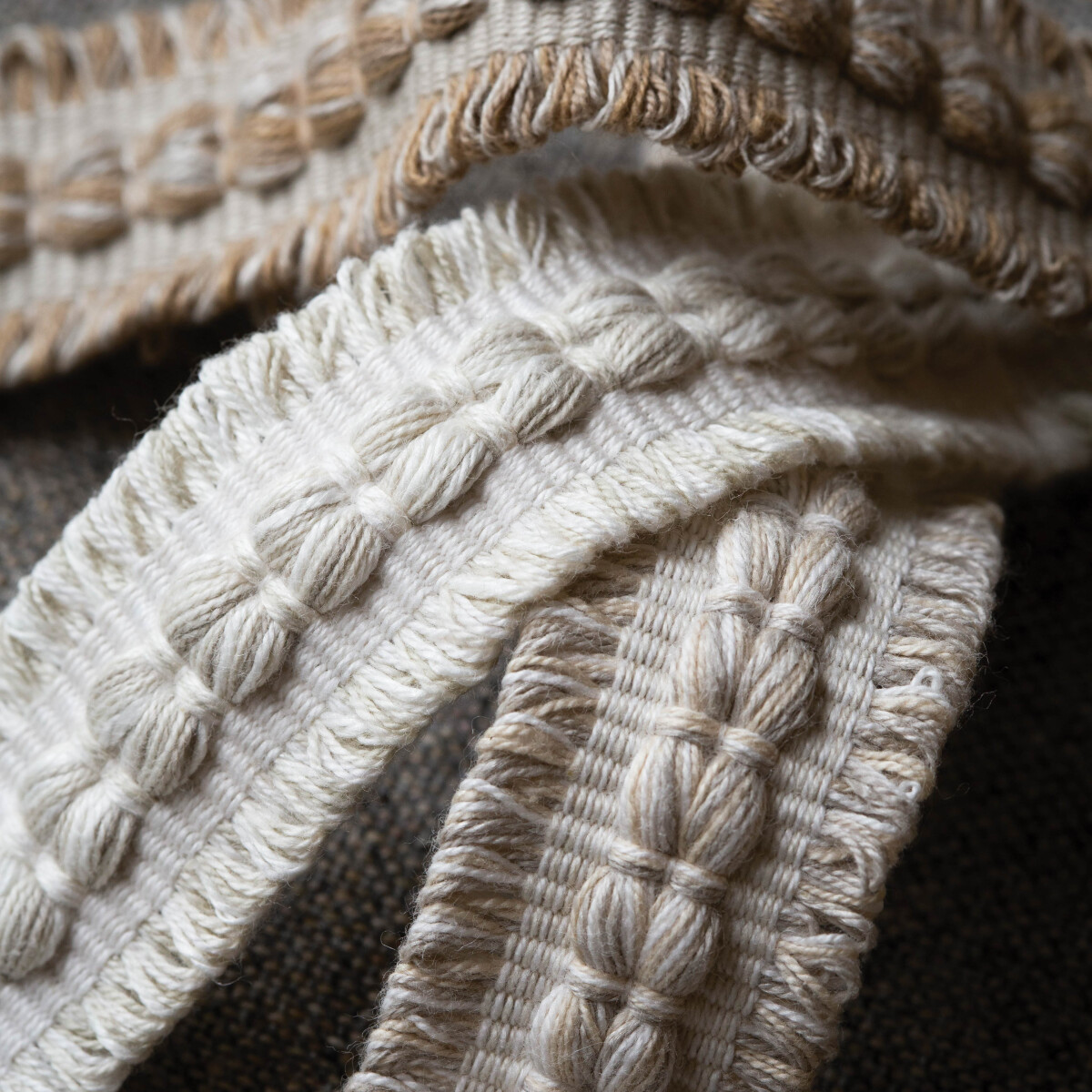 SOMERSET STRIÉ BRAID - OLIVE - Samuel and Sons
