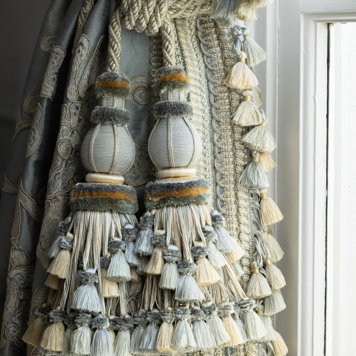 BAGATELLE SCALLOPED TASSEL FRINGE - GARDENIA - Samuel and Sons