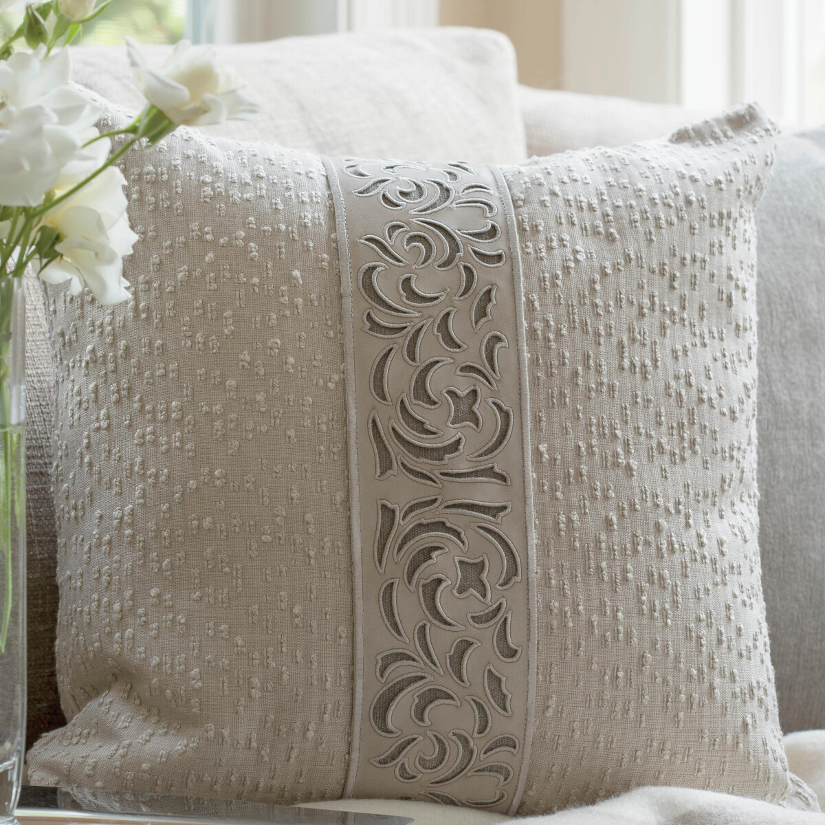 NUOVA LASERCUT BORDER - PLATINUM - Samuel and Sons