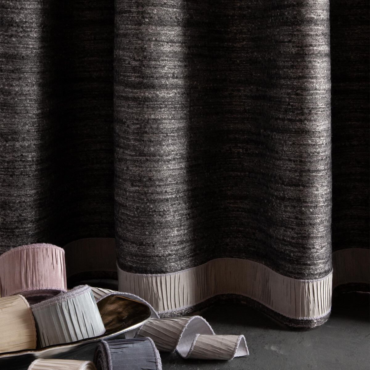 TARANTELLA PLEATED BORDER - SKYLARK - Samuel and Sons