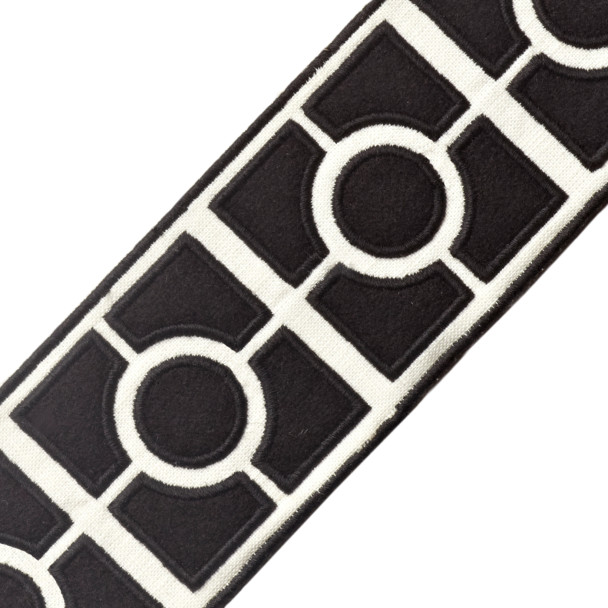 BORDERS/TAPES - 2.75" PALLADIO EMBROIDERED BORDER - 16