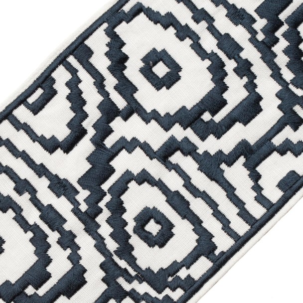 BORDERS/TAPES - EMERY EMBROIDERED BORDER - 06