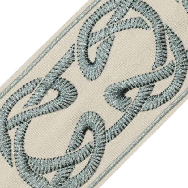 BORDERS/TAPES - SERPENTINE EMBROIDERED BORDER - 22