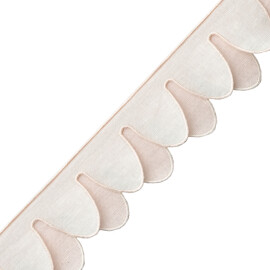 AINSLEY SCALLOPED BORDER